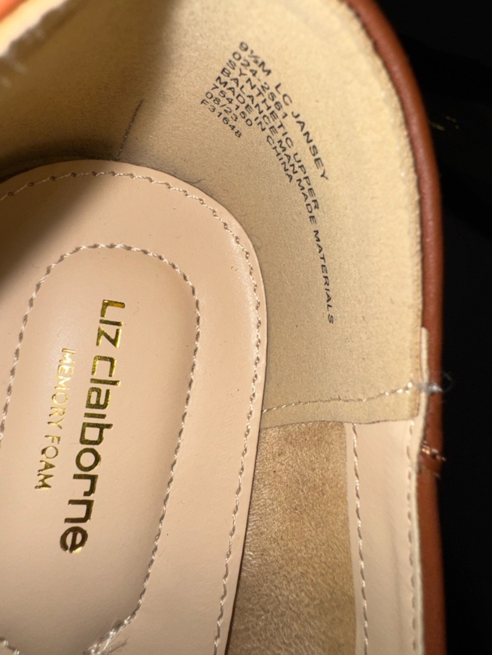 Liz Claiborne Tan Brown Leather-Look Penny Loafers Size 9.5 - Picture 3 of 4